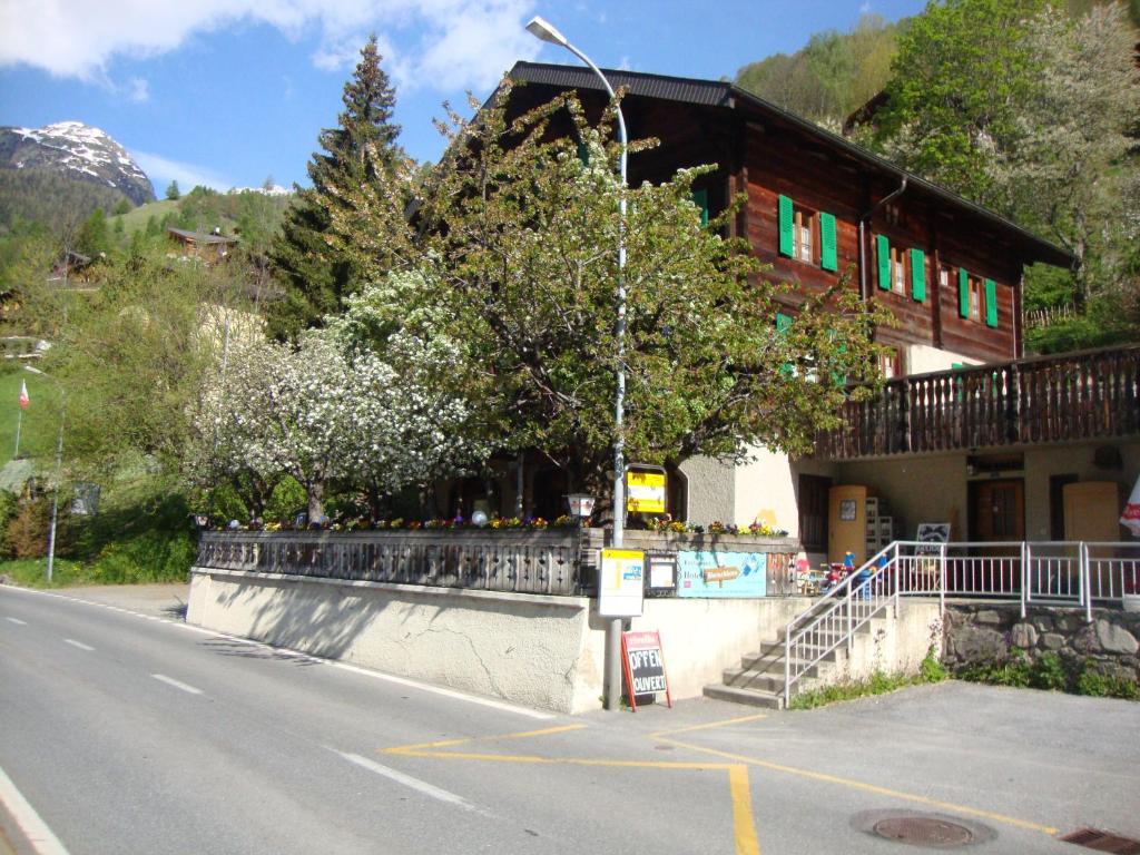 Hotel Bietschhorn Kippel Zewnętrze zdjęcie